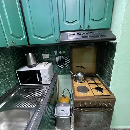 Apartment Sweet Escape *