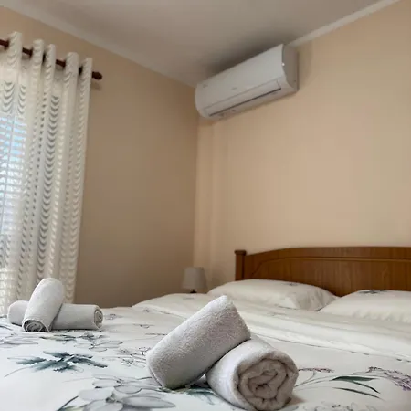 Sweet Escape Apartment *