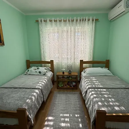 Sweet Escape * Shkodër